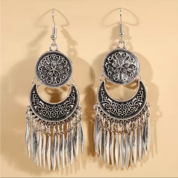 Boho Ethnic Vintage Drop Silver Earrings - Picture 2 of 4
